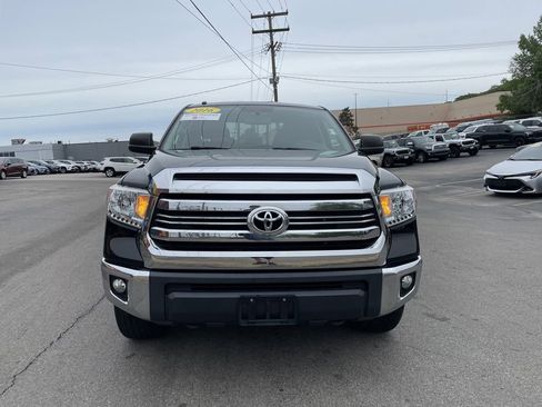 Used 2016 Toyota Tundra SR5 w/ TRD Off Road Package AWD/4WD image 3