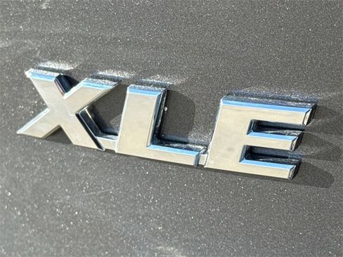 Used 2024 Toyota RAV4 XLE Premium image 10