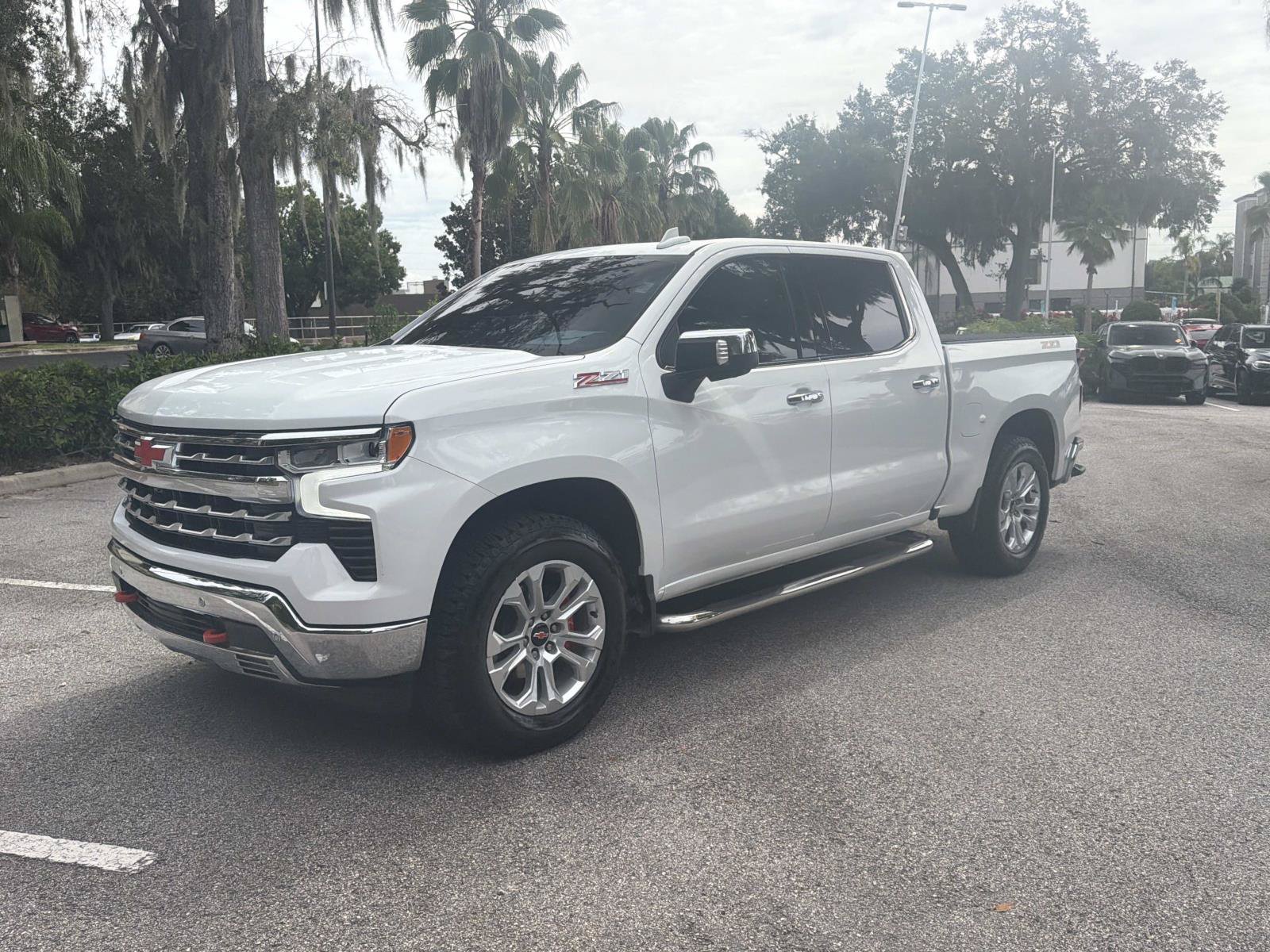 Used 2023 Chevrolet Silverado 1500 LTZ w/ LTZ Premium Package AWD/4WD image 7