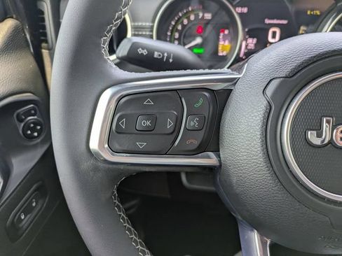 Used 2023 Jeep Wrangler Unlimited Sahara AWD/4WD image 25