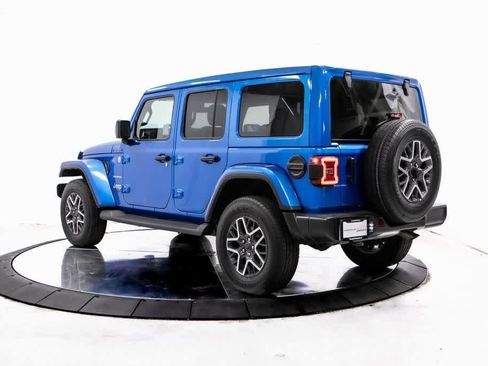 Used 2024 Jeep Wrangler Sahara image 3