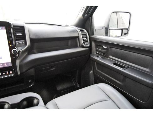 Used 2026 RAM 2500 Tradesman AWD/4WD image 10