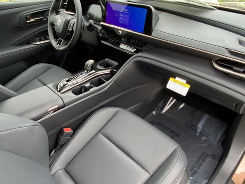 New 2026 Toyota Crown Signia AWD/4WD image 9