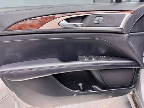 Used 2017 Lincoln MKZ Reserve w/ Climate Package image 15