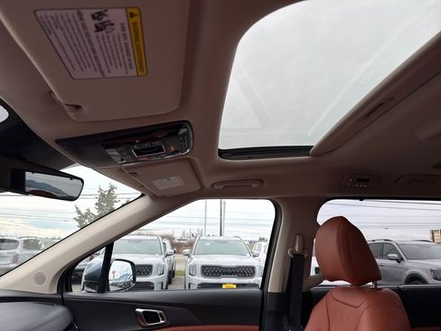New 2026 Kia Carnival SX FWD image 25