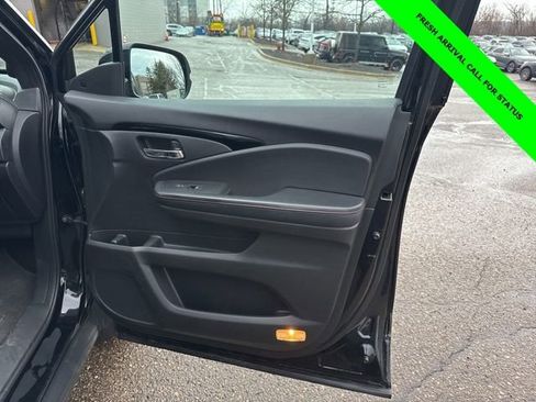 Used 2018 Honda Ridgeline Black Edition image 14