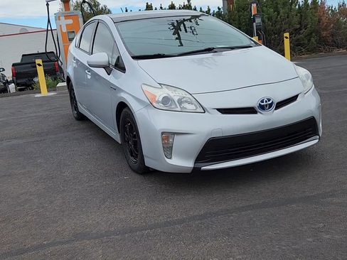 Used 2012 Toyota Prius One image 4