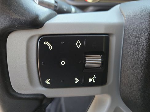 Used 2022 Land Rover Defender 110 S image 15