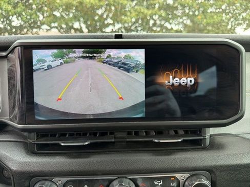 Used 2024 Jeep Wrangler Sport S image 25