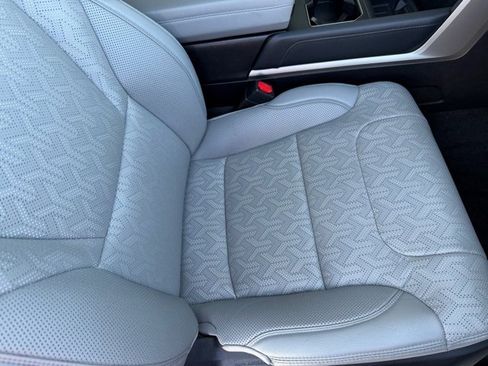 Used 2024 Toyota Tundra Limited image 29