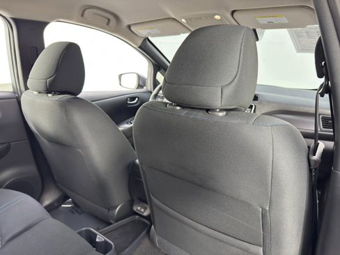 Used 2025 Nissan Leaf S image 29