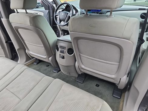 Used 2015 Honda Pilot LX image 11