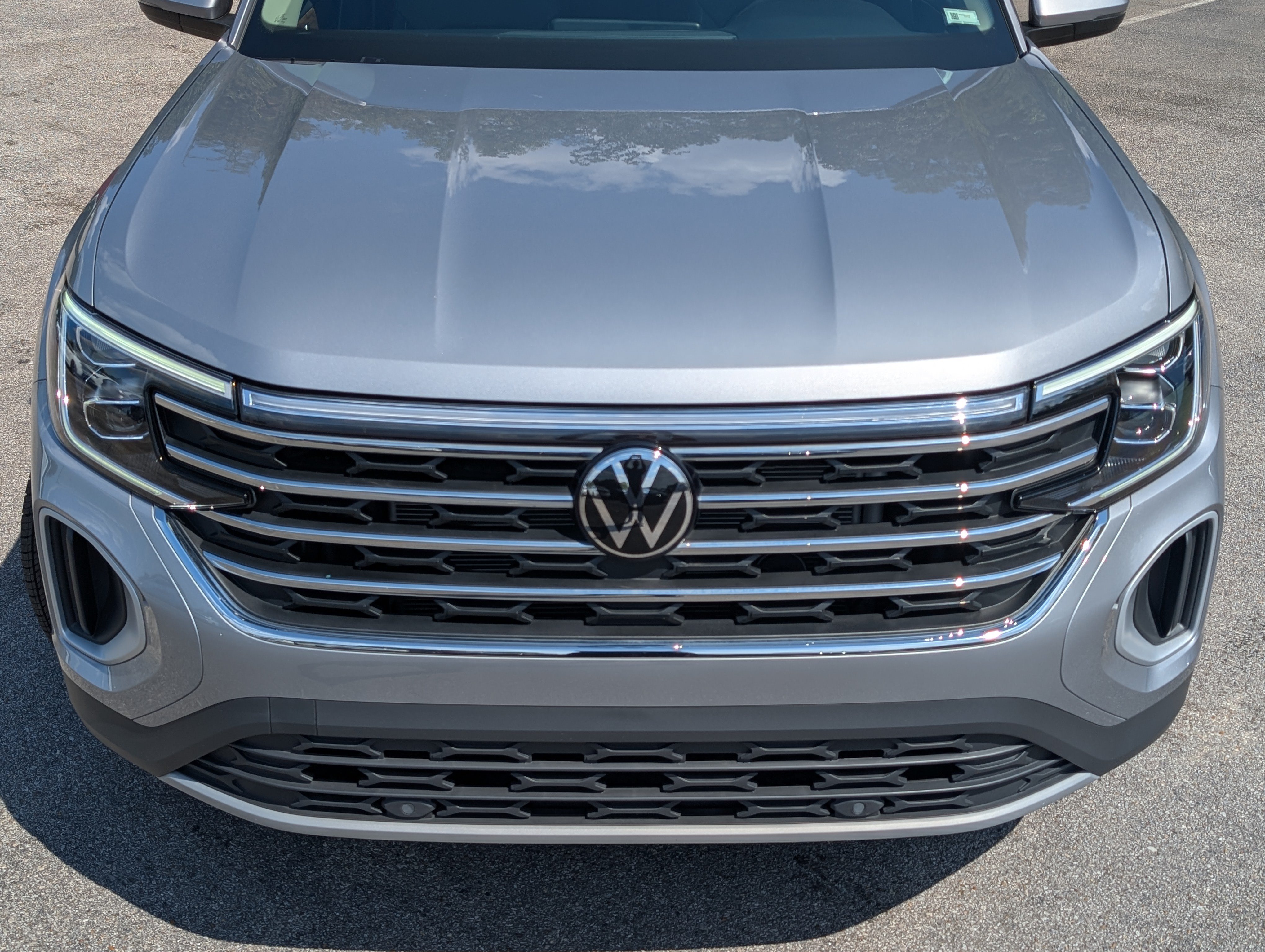Used 2025 Volkswagen Atlas SE FWD image 14