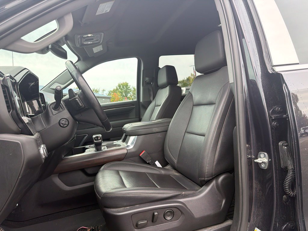Used 2022 GMC Sierra 1500 SLT w/ SLT Premium Plus Package AWD/4WD image 12