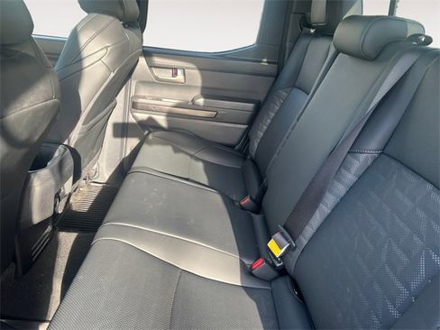 Used 2024 Toyota Tacoma TRD Off-Road image 12