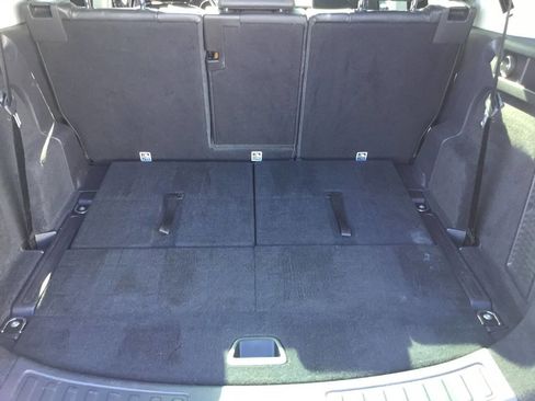 Used 2018 Land Rover Discovery Sport HSE image 27