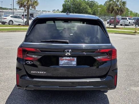 Used 2025 Honda Odyssey EX-L image 3