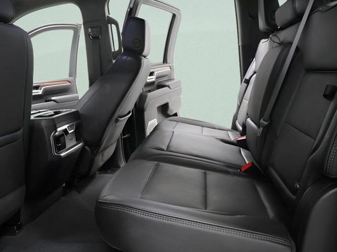 Used 2024 GMC Sierra 2500 Denali w/ Denali Reserve Package AWD/4WD image 27