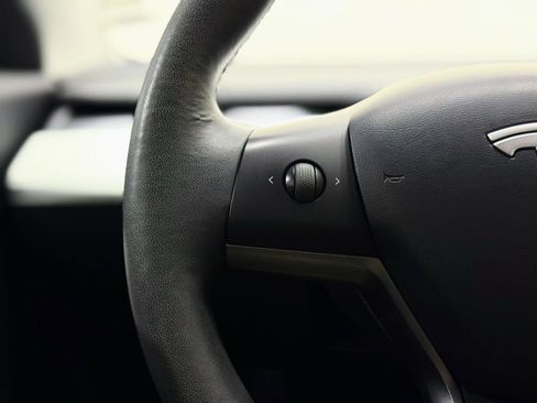 Used 2019 Tesla Model 3 Long Range image 16