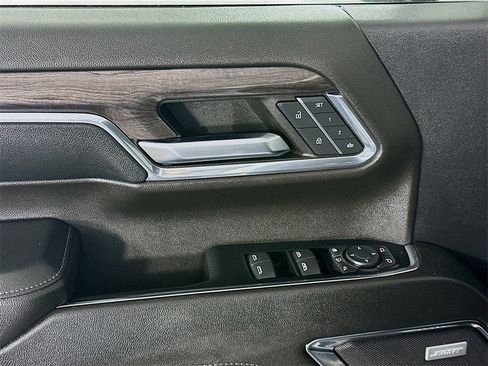 Used 2024 Chevrolet Silverado 3500 LTZ image 25