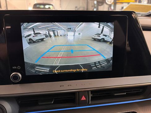 Used 2024 Toyota Prius XLE AWD/4WD image 16