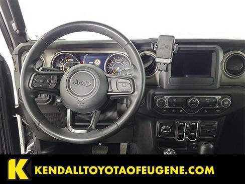 Used 2018 Jeep Wrangler Unlimited Sport S image 10