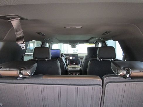 New 2026 GMC Yukon XL Denali Ultimate w/ LPO, Floor Liner Package AWD/4WD image 19