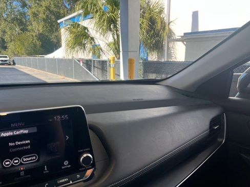 Used 2025 Nissan Rogue SV image 35