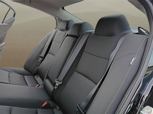 Used 2024 Nissan Altima 2.5 SV image 11