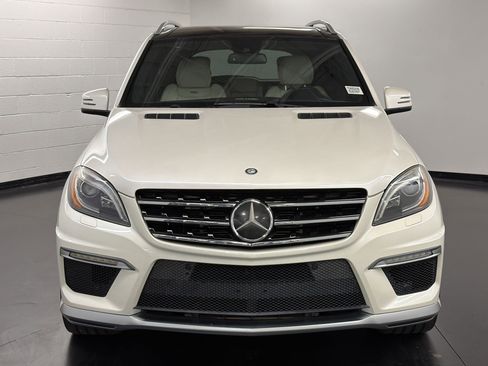 Used 2012 Mercedes-Benz ML 63 AMG 4MATIC image 6