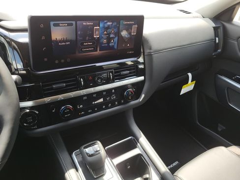 New 2026 Nissan Pathfinder SL FWD image 21