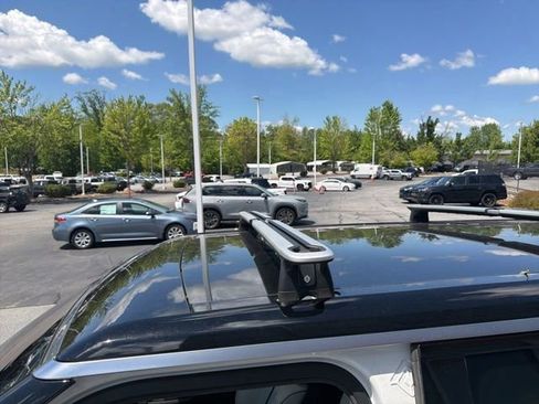 Used 2023 Rivian R1S Adventure AWD/4WD image 15