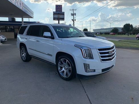 Used 2016 Cadillac Escalade Premium AWD/4WD image 1