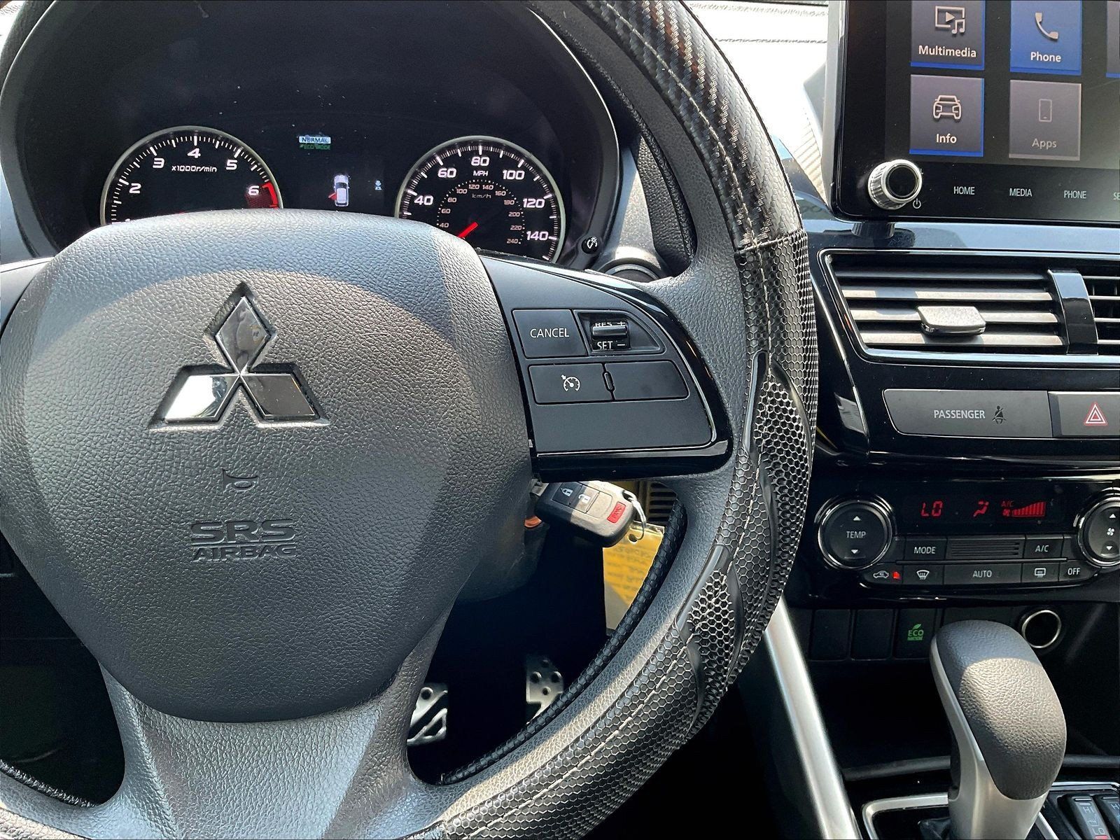 Used 2022 Mitsubishi Eclipse Cross LE AWD/4WD image 12