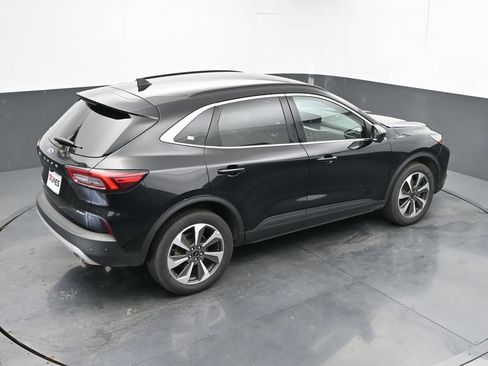 Used 2024 Ford Escape Platinum AWD/4WD image 39
