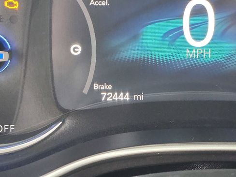 Used 2022 Chrysler Pacifica Touring-L image 19