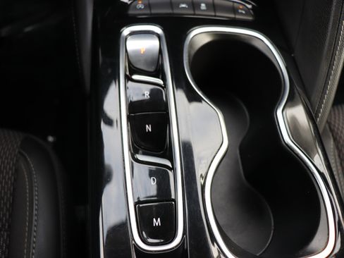 Used 2023 Buick Envision Preferred image 39