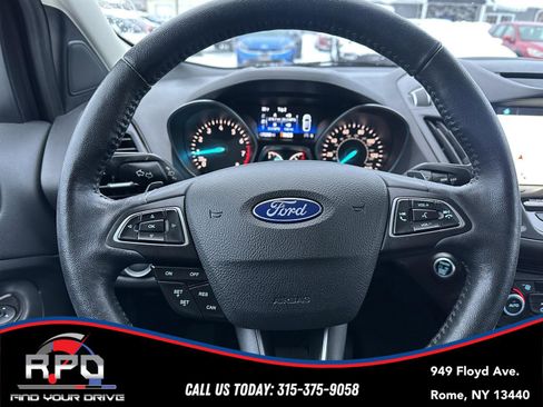 Used 2018 Ford Escape Titanium image 16