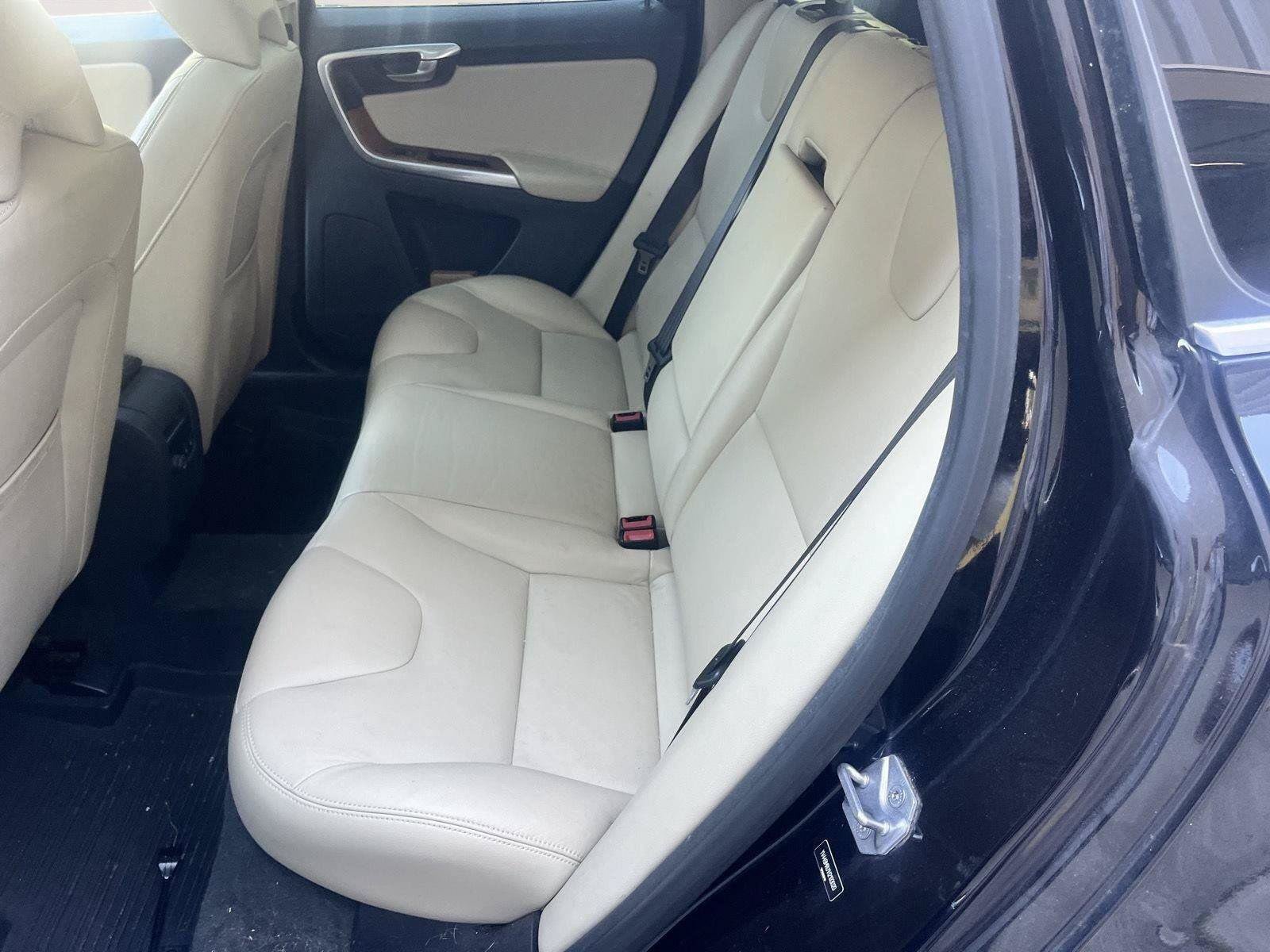 Used 2017 Volvo XC60 T6 Inscription w/ Advanced Package AWD/4WD image 22