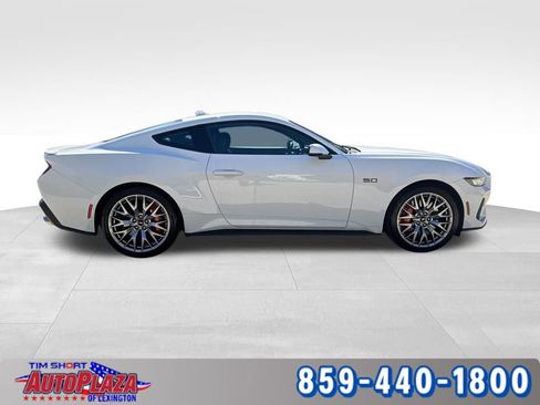 Used 2024 Ford Mustang GT Premium image 7