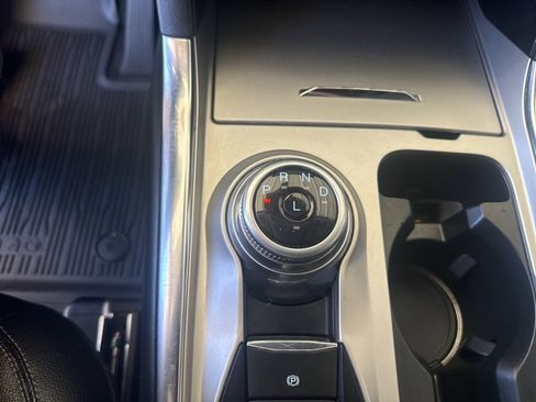 Used 2021 Ford Explorer Limited w/ Equipment Group 301A image 13