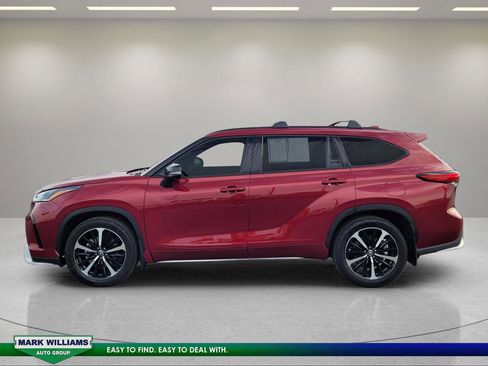 Used 2022 Toyota Highlander XSE image 7