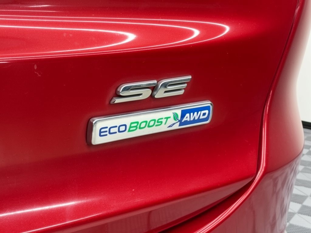 Used 2020 Ford Fusion SE AWD/4WD image 33