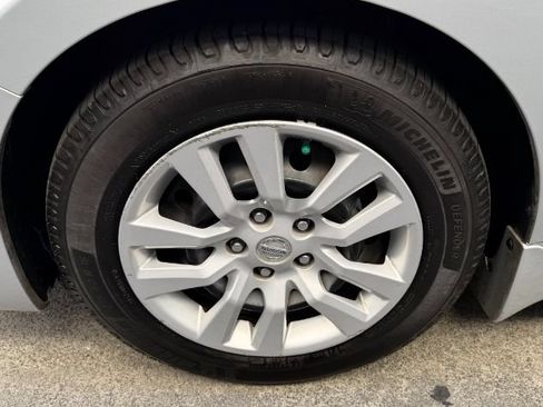 Used 2017 Nissan Altima 2.5 S w/ Power Driver Seat Package FWD image 25