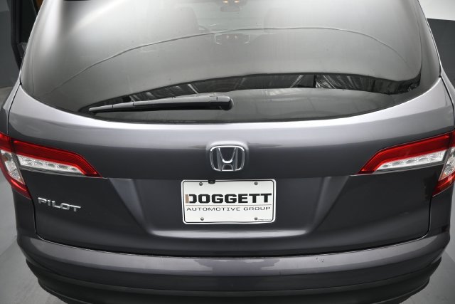 Used 2021 Honda Pilot EX image 10