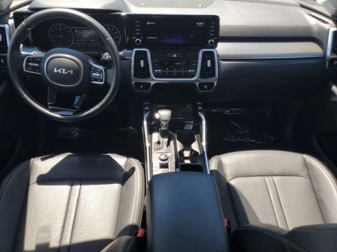 Used 2022 Kia Sorento SX FWD image 13