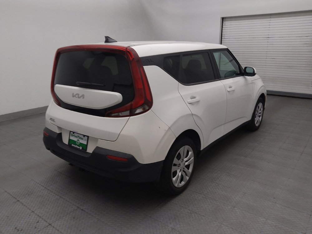 Used 2022 Kia Soul LX FWD image 9