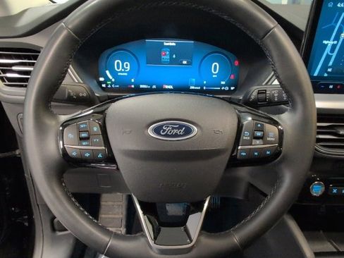 Certified 2024 Ford Escape Platinum image 16