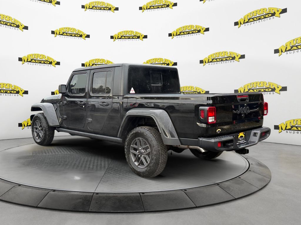 New 2025 Jeep Gladiator Sport AWD/4WD image 3