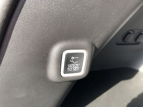 New 2026 Jeep Cherokee Limited AWD/4WD image 18